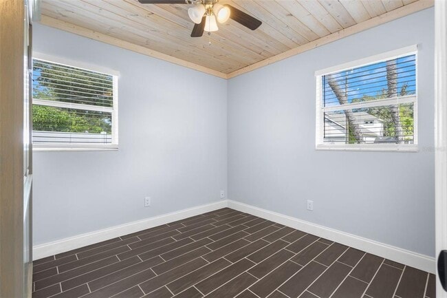 Building Photo - 5201 S Quincy St