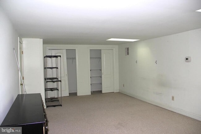 Building Photo - 88 Highpoint Dr