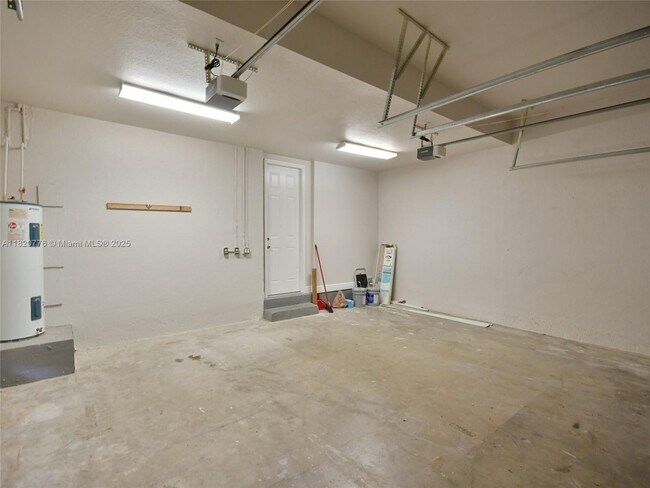 Building Photo - 8940 SW 228th Ln