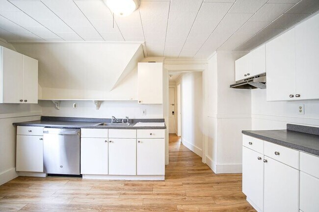 Building Photo - 83-85 Wilmont St.