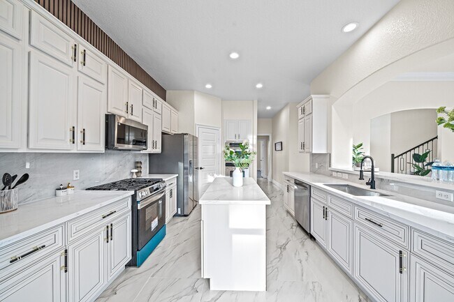 Building Photo - 14511 Middle Bluff Trail