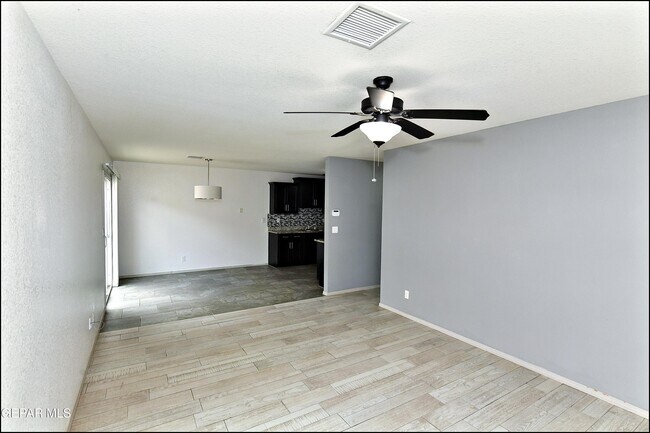 Building Photo - 872 Colbert Shapleigh Pl