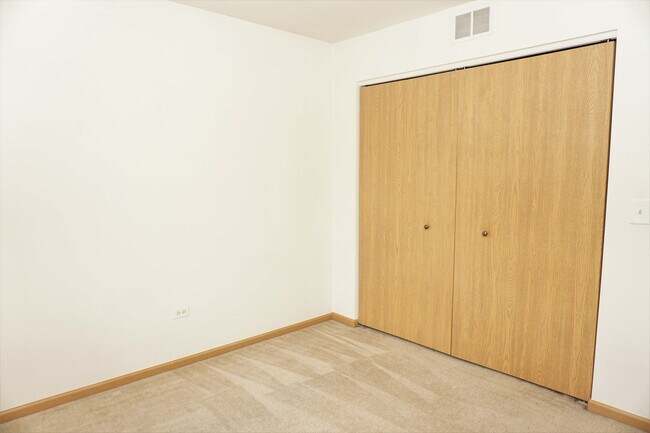 Building Photo - 407 Waubonsee Drive