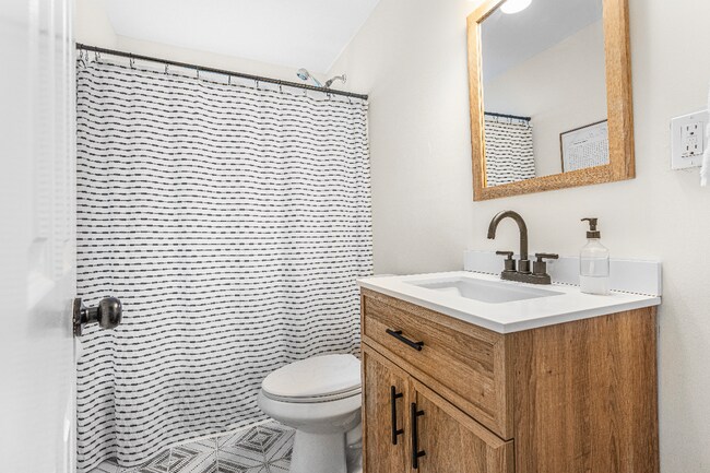 Building Photo - 1509 Brock St