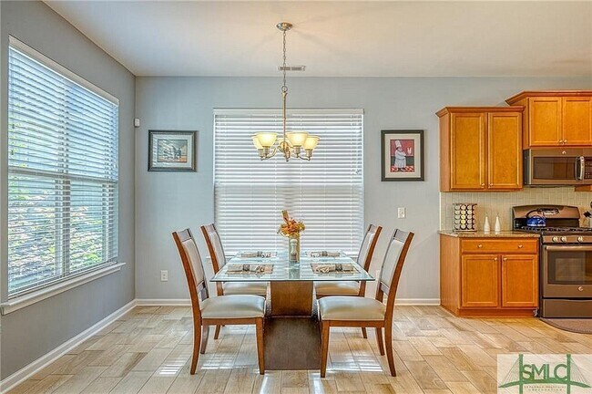 Building Photo - Spacious Home on a Corner Lot in Heritage New Riverside!
