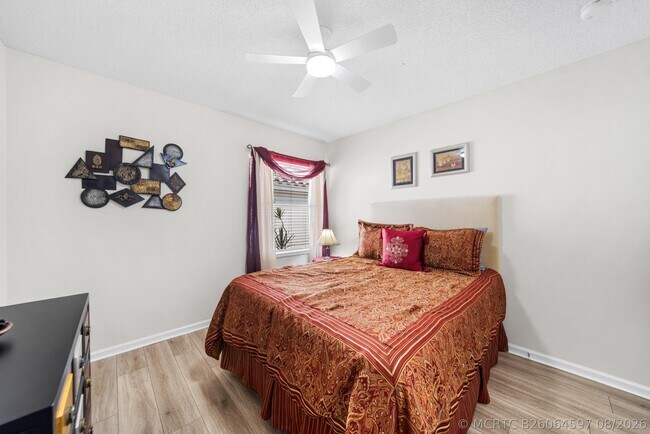 Building Photo - 5106 Heron Ct