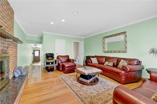 Building Photo - 24 Purdue Ct