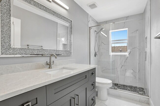 Building Photo - 6144 NW 78th Ct