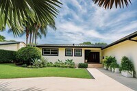 Building Photo - 247 Shore Dr S