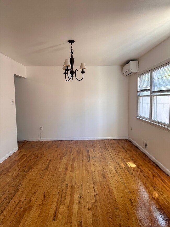 455 Livermore Ave 455 Livermore Ave Staten Island NY 10314