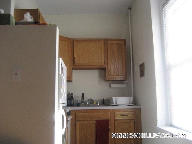 Building Photo - 16 Wait St