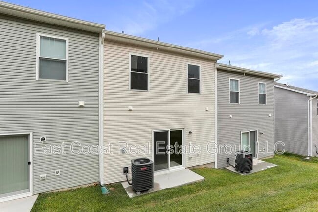 Building Photo - 53 Cranston Ct