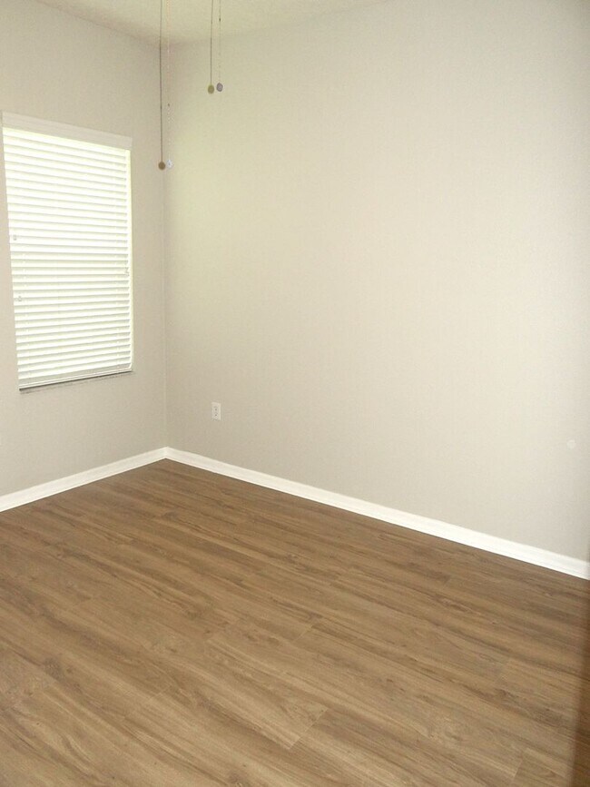 Building Photo - 11112 Wildcat Dr