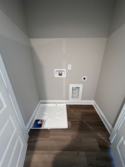 Building Photo - Townhome in Swann's Bridge