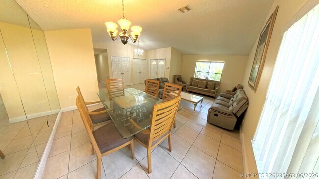 Building Photo - 13484 Jonquil Ct