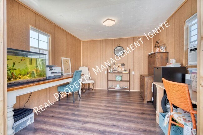 Building Photo - 20452 SE Senden Ln