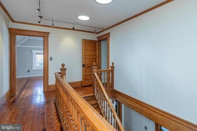 Building Photo - 54 Hodge Rd