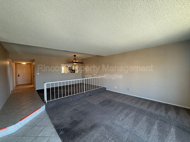 Building Photo - 556 Terrace View Pl