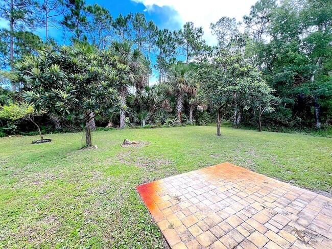Building Photo - 106 Point of Woods Dr