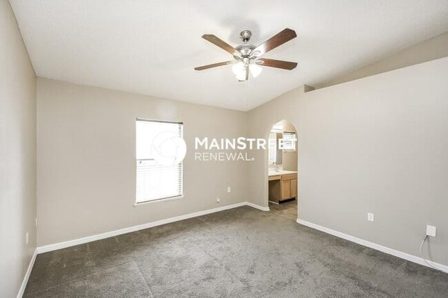 Building Photo - 3 Bedroom Pet-Friendly Home in Jacksonvill...