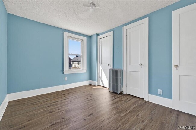 Building Photo - 172 Tremont Ave