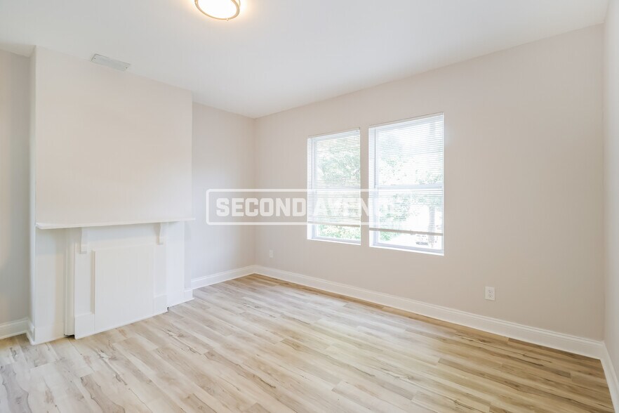 Building Photo - 8346 Anthony Wayne Ave