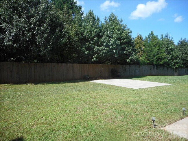 Building Photo - 7156 Pitzer Dr