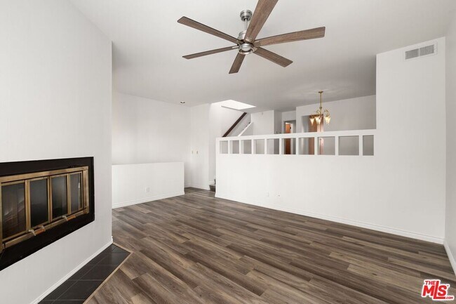 Building Photo - 3023 Berkeley Ave