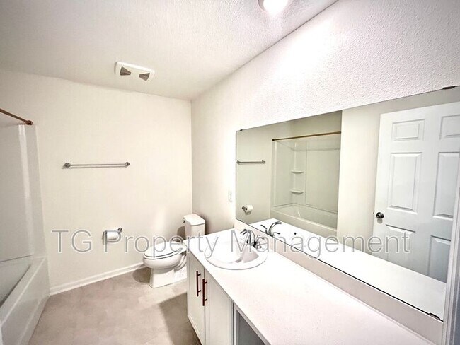 Building Photo - 1046 Panther Lk Pkwy