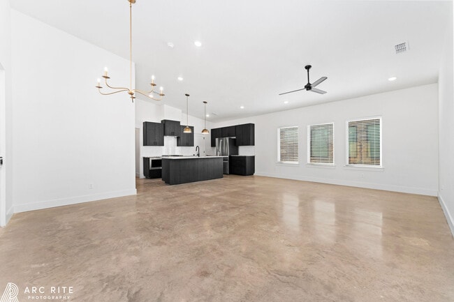 Building Photo - 4527 22nd Pl