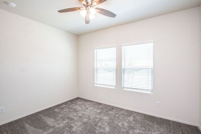 Building Photo - COMING SOON!! RECENTLY BUILT HOME IN MARICOPA!