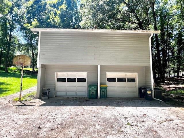 Building Photo - 5175 Sunburst Dr