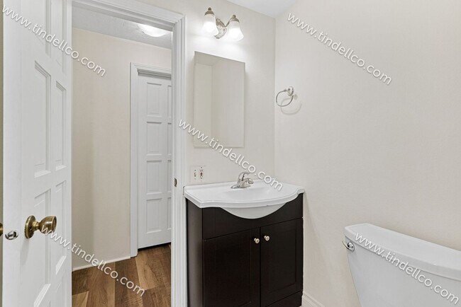 Building Photo - Spacious 2 Bedroom, Pet Friendly Sylvan To...