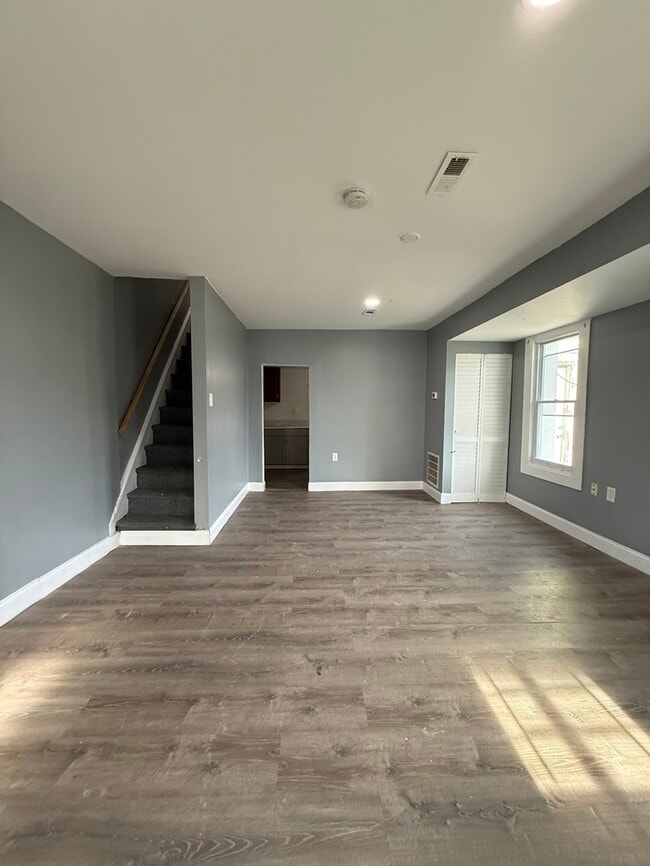 Building Photo - 519 Graff Ln