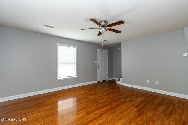 Building Photo - 7005 Buddy J Ln