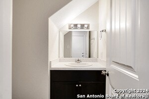Building Photo - 2850 Lindenwood Run