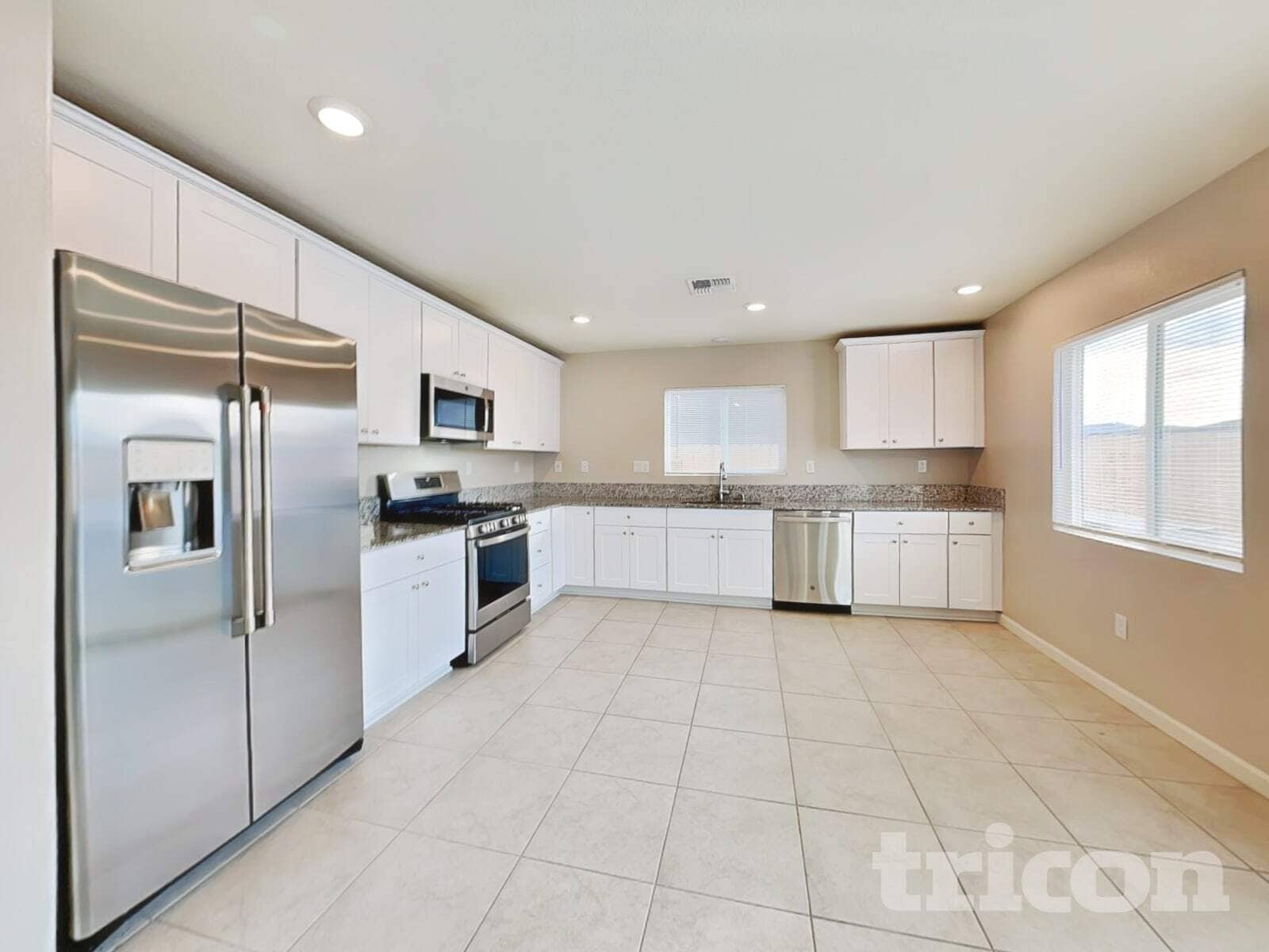 Building Photo - 8962 Wolf River Dr