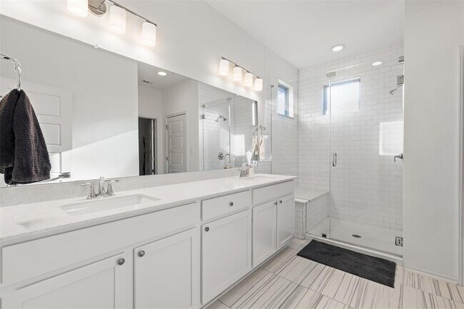Building Photo - 9107 Moonstone Dr
