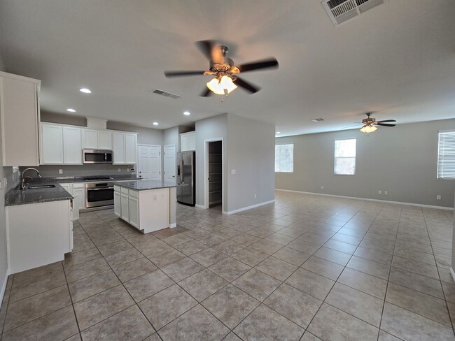 Building Photo - A Fabulous 3 Bedroom Home in SW. Las Vegas