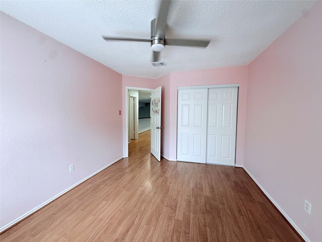 Building Photo - 7015 Puerta Vista Ln