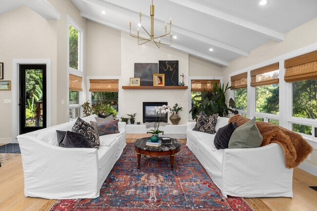 Building Photo - 101 Endlich Dr