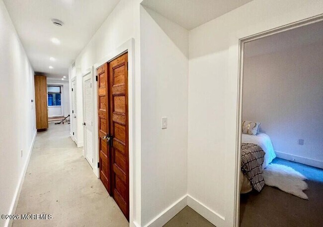 Building Photo - 71 Booraem Ave