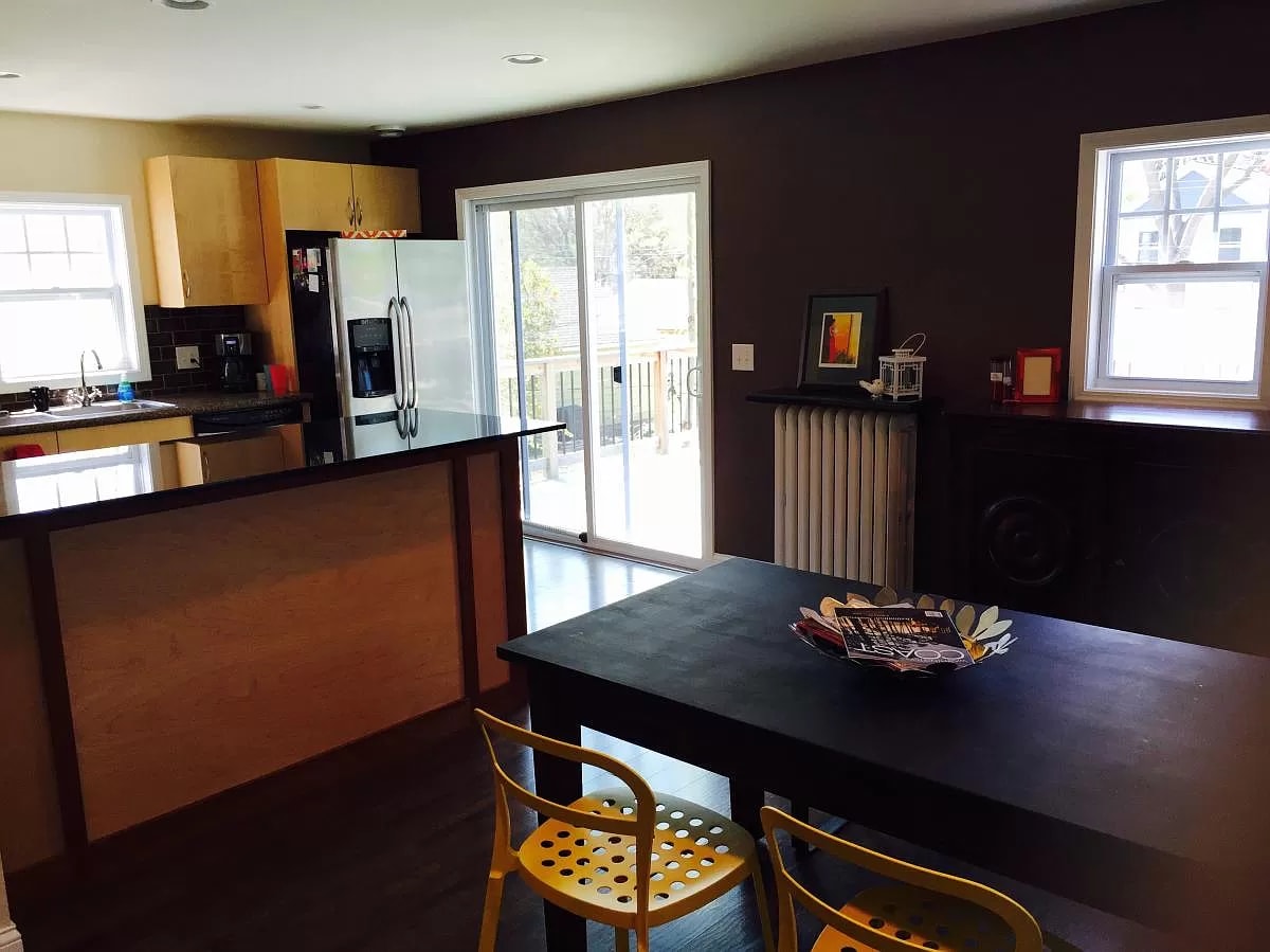 Unit 2 - 4538 Wentworth Ave