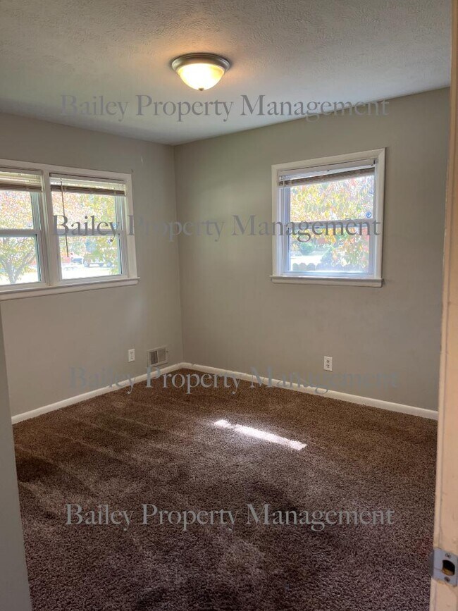 Building Photo - 6357 Doe Run Rd