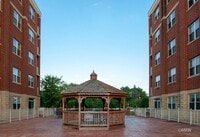 Building Photo - 2 Itasca Rd