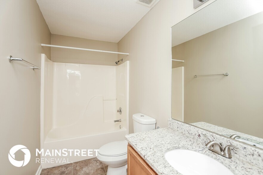 Building Photo - 3012 Edgefield Dr SW