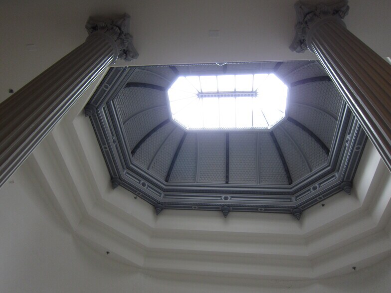 Common Area - 1011 Chestnut Street