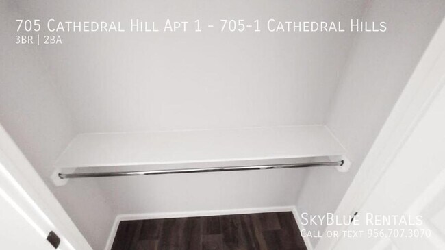 Building Photo - 705 Cathedral Hl