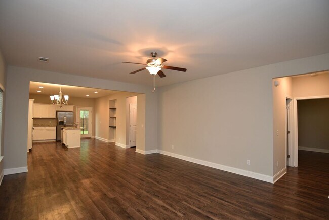 Building Photo - Remodeled Cute Modern Home In the Heart Of Richmond Hill