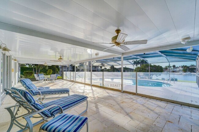 Building Photo - 5060 Porpoise Pl